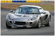 Lotus Elise 111R sur le circuit du Mans